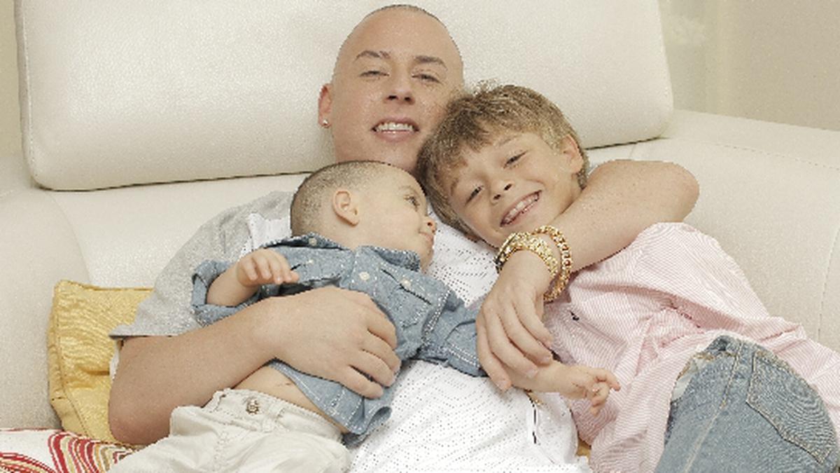 Cosculluela le pidió el divorcio a su esposa y la custodia de sus hijos