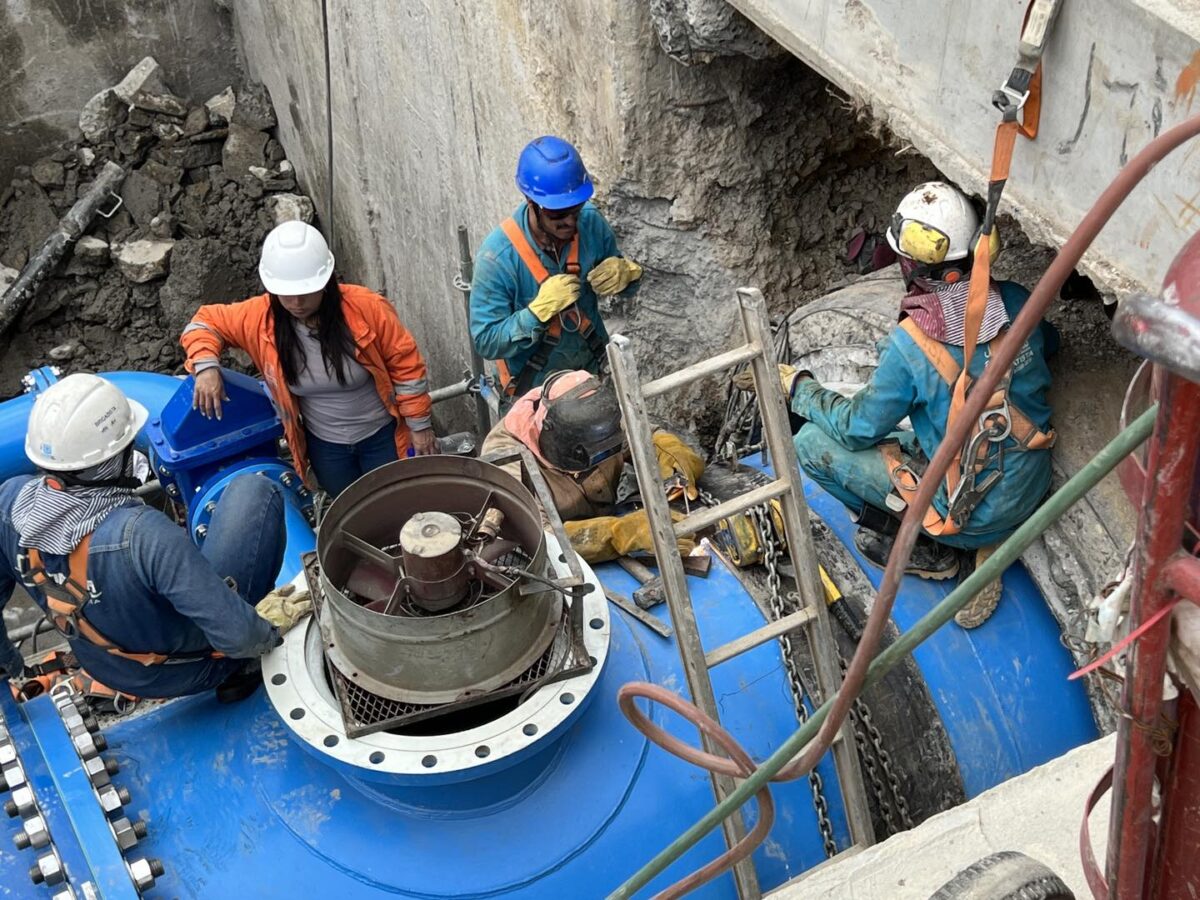 Estos son los cortes de agua para el viernes Debido a obras de reparación y mantenimiento de las redes de distribución de agua en algunos sectores de la ciudad y para garantizar el suministro continuo a toda la ciudadanía, la Empresa de Acueducto y Alcantarillado de Bogotá (EEAB), suspenderá temporalmente el servicio en diferentes puntos.