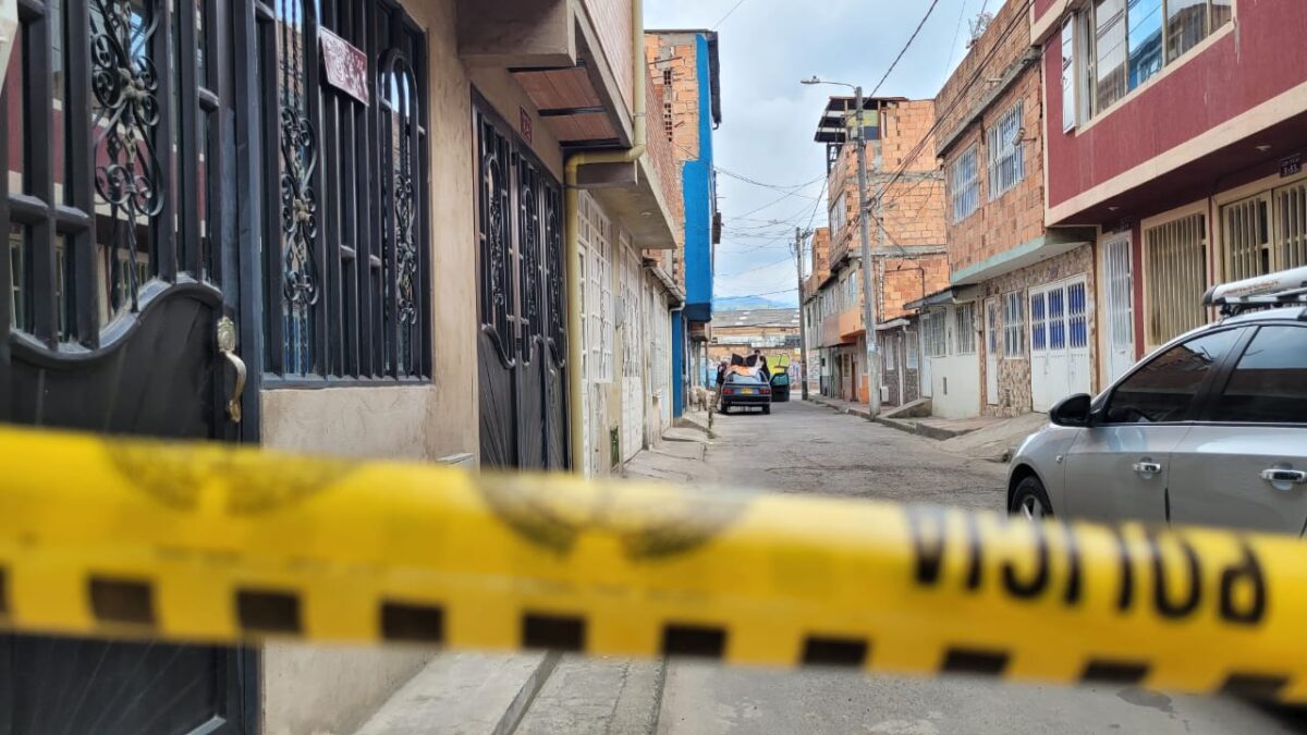 Riña y muerte en las calles de Soacha El crimen ocurrió en el sector de Compartir, en el vecino municipio de Soacha. La víctima falleció a causa de un ataque perpetrado con arma blanca. Les contamos.