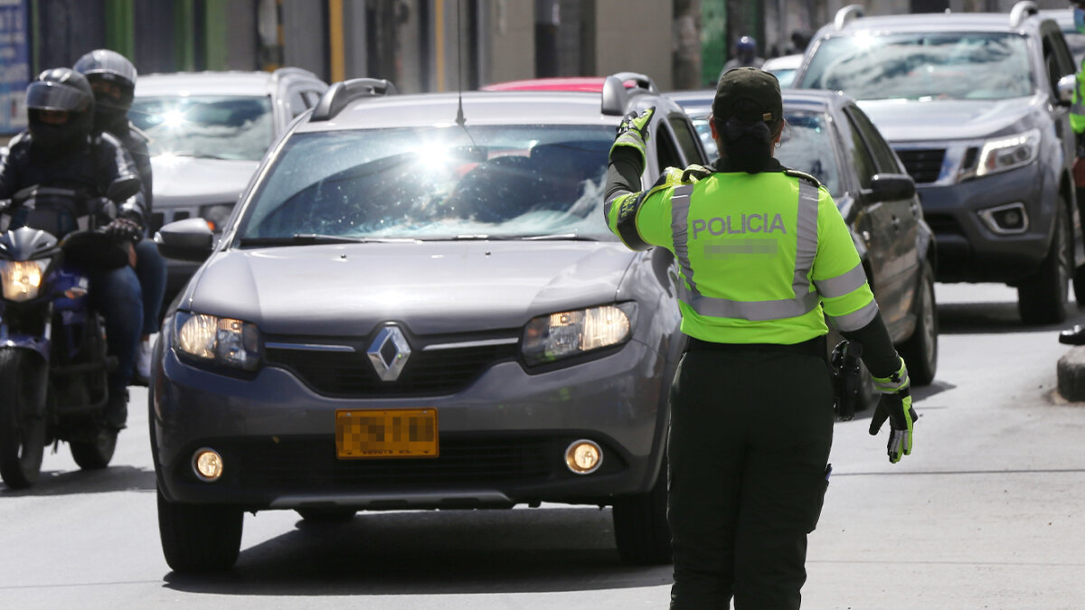 Que el pico y placa no lo coja desprevenido hoy Estas son las restricciones de pico y placa para este martes 5 de septiembre del 2023.