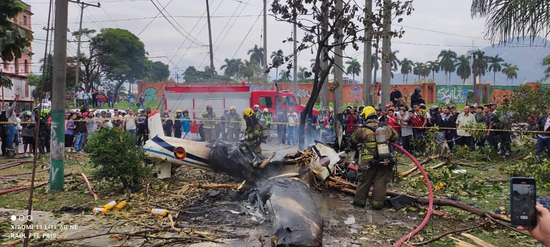 Avioneta sufrió grave accidente y dejó varias personas heridas