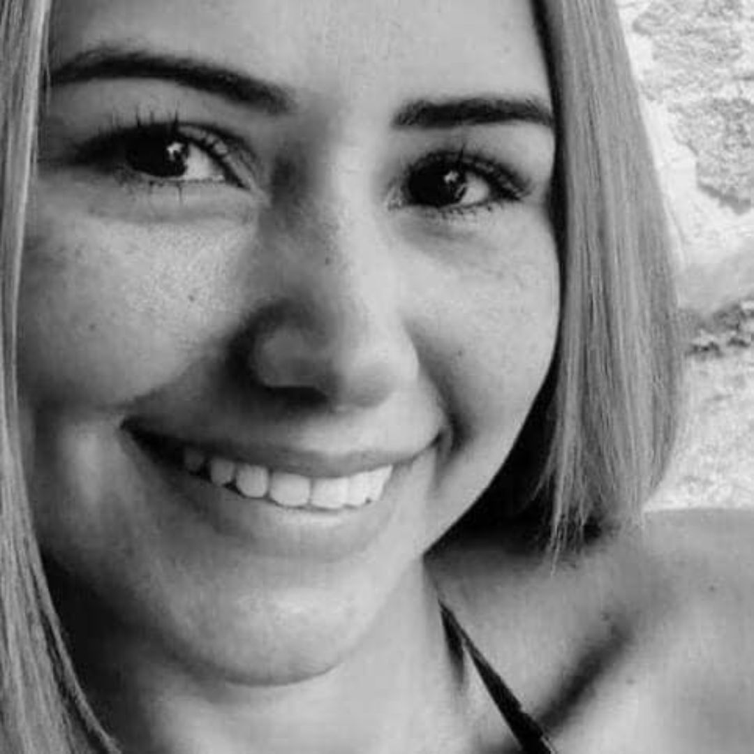 Ella era la turista que murió tras ser impactada por un rayo Una mujer de 34 años murió tras ser impactada por un rayo en Cartagena.