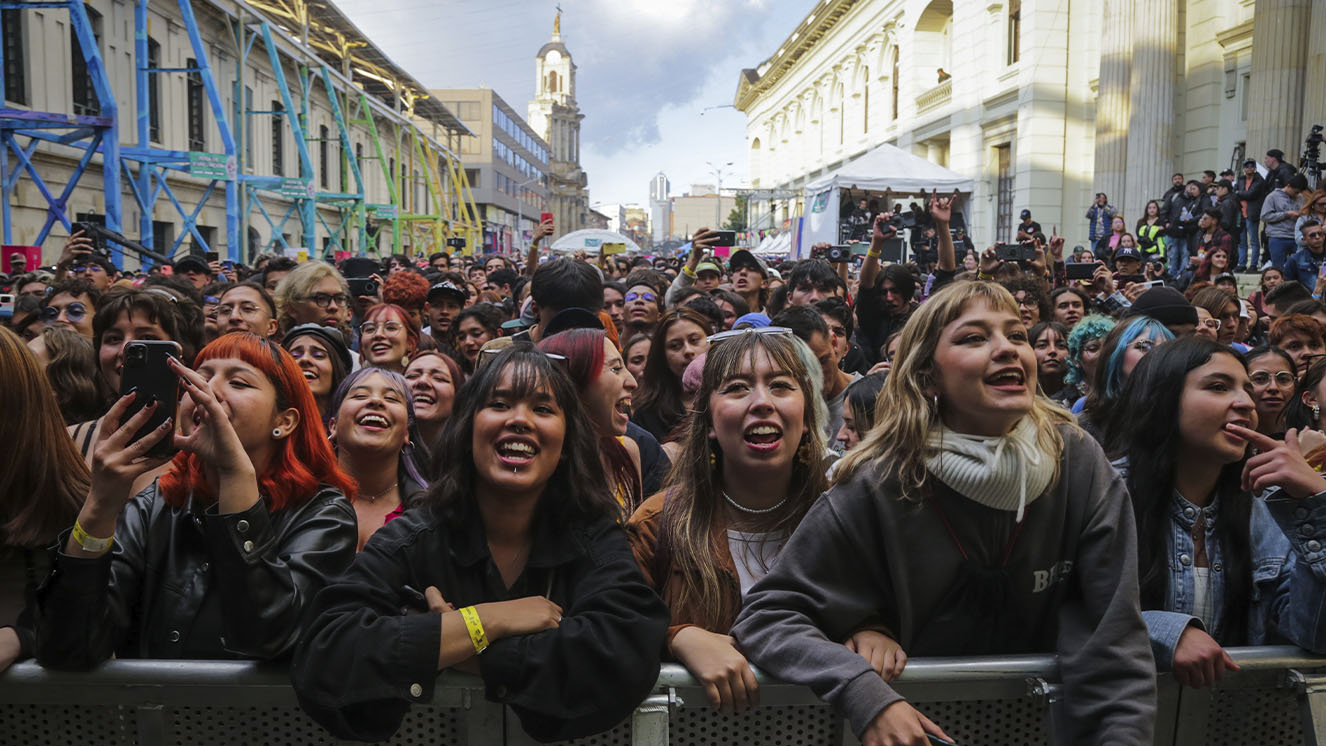 Conciertos, Espectáculos, Programas Y Series Para Disfrutar En Este ...