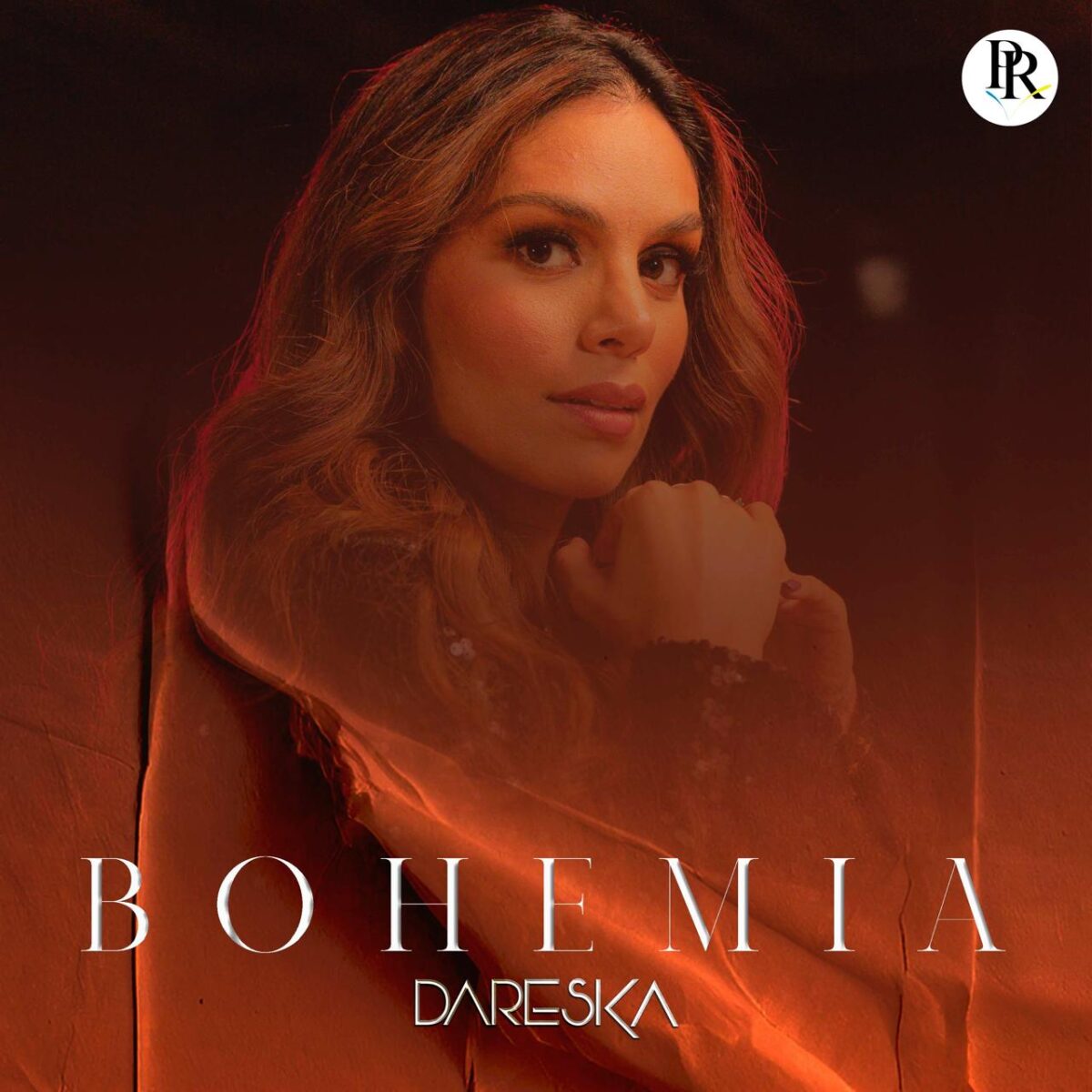 Al despecho ahora le decimos 'Bohemia' con Dareska La reconocida artista antioqueña Dareska continúa cosechando éxitos en la música popular colombiana con su más reciente lanzamiento, el sencillo 'Bohemia'.
