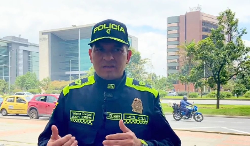 Escándalo por presunta infidelidad que involucra a coronel de la Policía El comandante, quien es jefe de seguridad de TransMilenio, está siendo investigado por posible abandono de puesto.