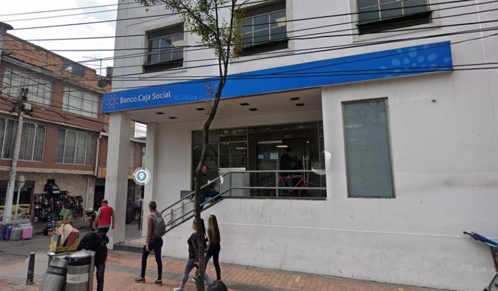 Delincuentes asaltaron un banco en la localidad de Kennedy Este jueves 27 de junio, tres delincuentes ingresaron hasta la sede del Banco Caja Social del barrio Britalia, en la localidad de Kennedy en Bogotá, y se robaron una cantidad de dinero que hasta ahora se desconoce.