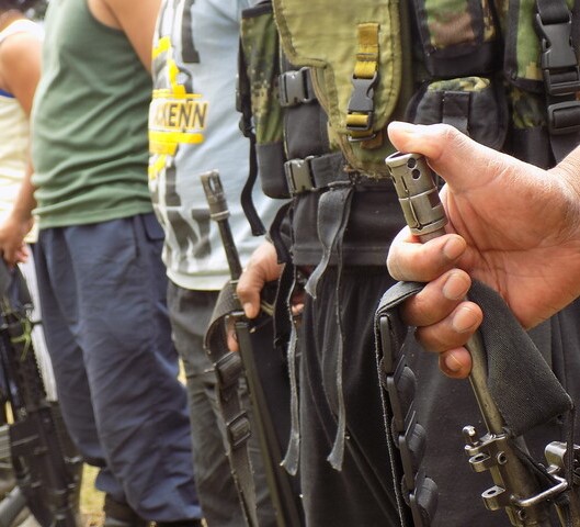 Disidencias de las Farc atacaron base militar en Meta por tercera vez El Ejército denunció el ataque por parte de integrantes del Estado Mayor Central de las disidencias de las Farc a la base militar de Puerto Alvira, en Mapiripán, Meta.