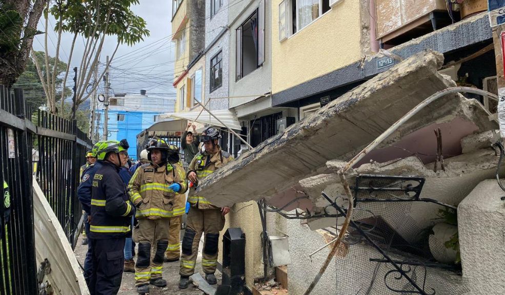EN VIDEO: Explosión en una vivienda del sur de Bogotá dejó 3 personas heridas El Cuerpo de Bomberos de Bogotá reportó que en la mañana de este sábado se presentó una explosión en una vivienda del sur de la capital.