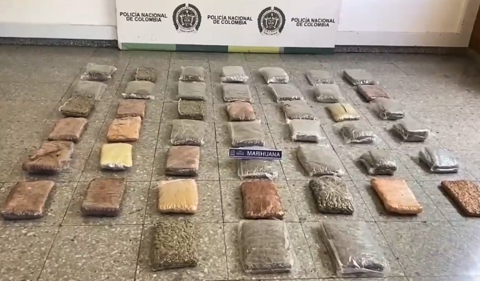 Incautan 24 kilos de marihuana en El Dorado El cargamento de marihuana procedía de Cali y tenía como destino la ciudad de Leticia (Amazonas)