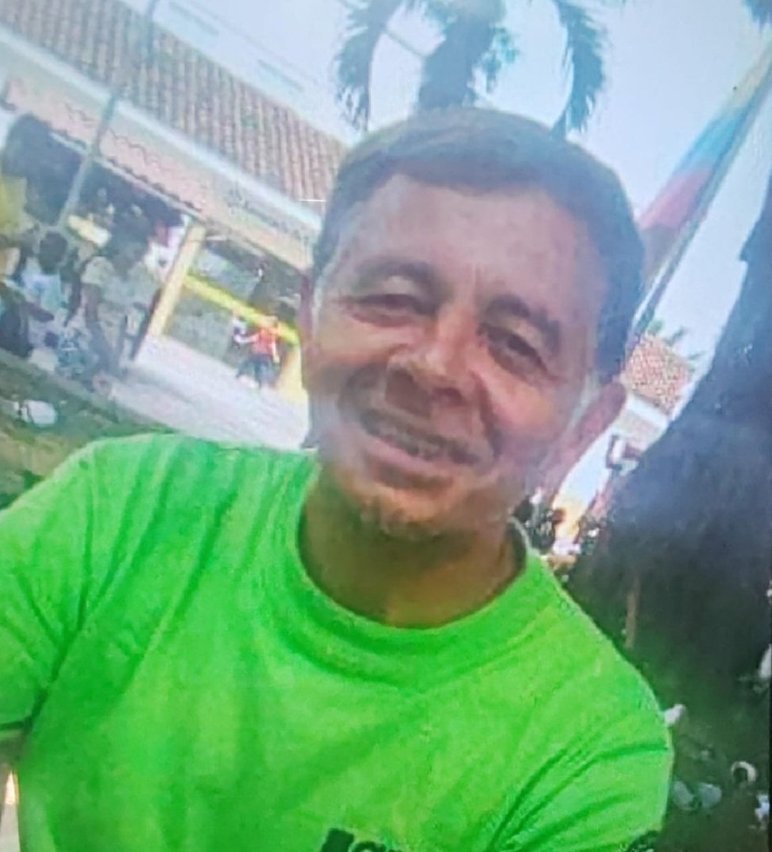Murió don Rafael, el cuidador de carros, víctima del atentado en Jamundí Rafael González, el cuidador de carros que resultó gravemente herido, luego de que una moto cargada con explosivos, fuera detonada en el sector bancario de Jamundí (Valle del Cauca) falleció hoy en la mañana.