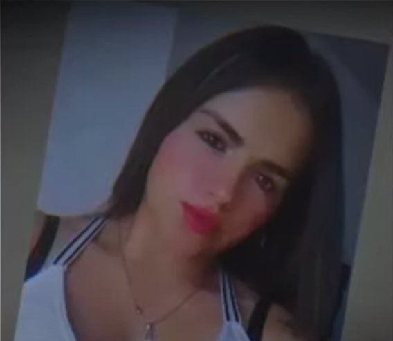 Nuevo feminicidio: sujeto asesinó a su expareja con una escopeta y luego se quitó la vida Leidy Daniela Moreno fue asesinada por su expareja con un arma de fuego en el municipio de Tausa. La víctima ya había interpuesto una denuncia contra el agresor.