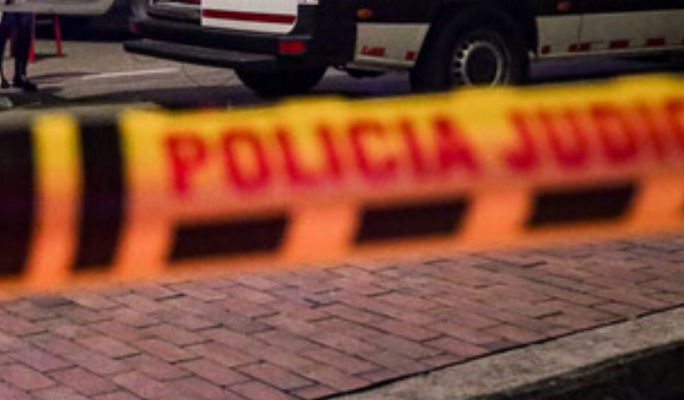 Encuentran cuerpo sin vida en plena calle del centro de Bogotá Dos sicarios habrían acabado con la vida del hombre.