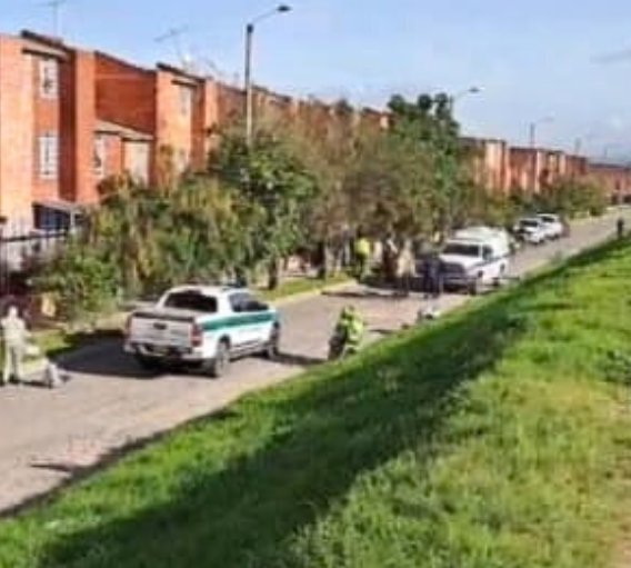 Estremecedor hallazgo de cuerpos desmembrados en Soacha Los cuerpos fueron hallados envueltos en lonas y cerca a la basura, en el sector de San Mateo, Soacha.