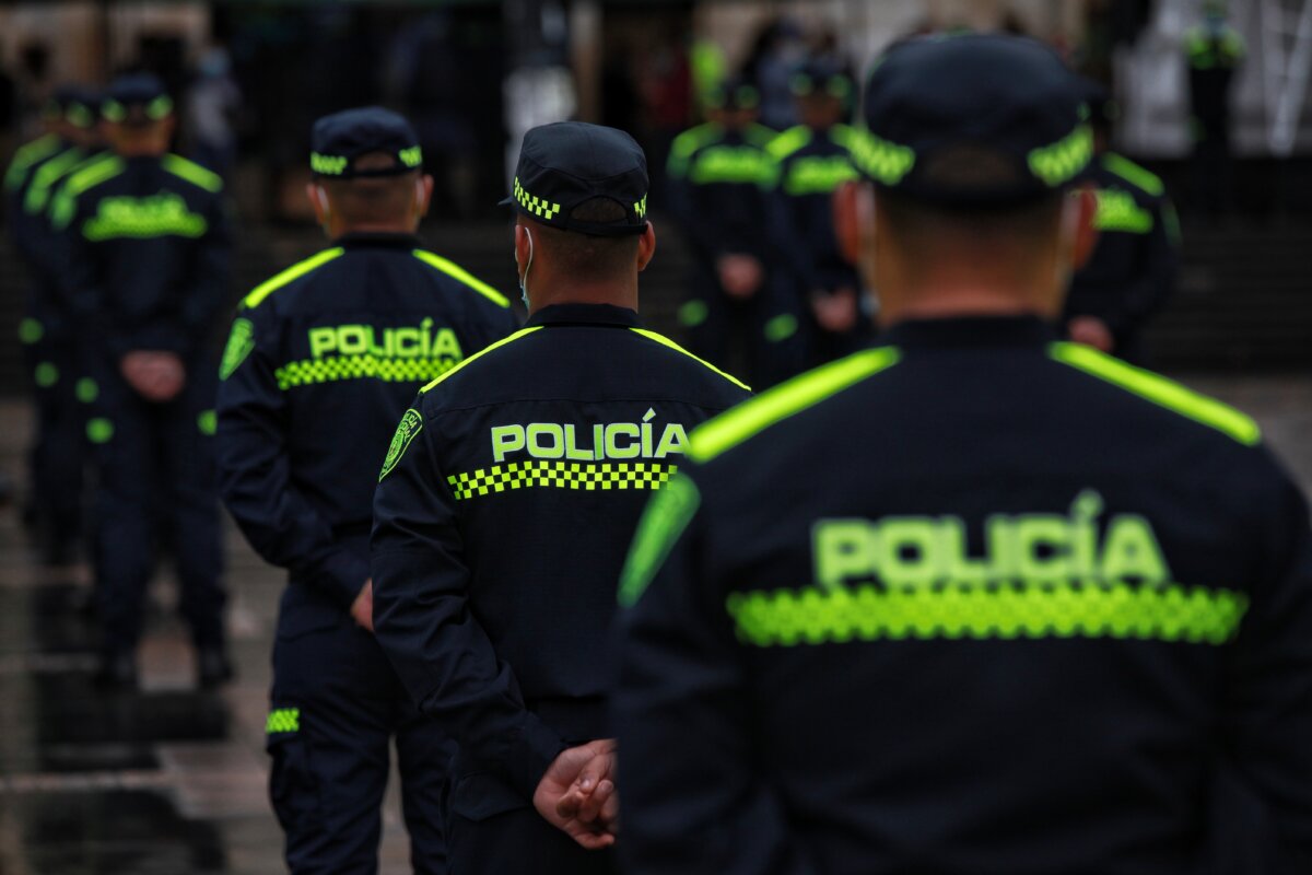 Sujetos apuñalaron a policías que les pidieron una requisa Tres policías resultaron agredidos.