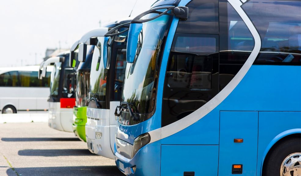 Indignante atraco a pasajeros de bus que se dirigía de Bogotá a Zipaquirá Alrededor de 15 pasajeros que viajaban en el bus fueron víctimas del atraco.
