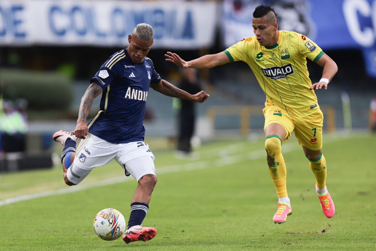 Millonarios derrotó a Bucaramanga en la segunda jornada de la Liga BetPlay En el encuentro contra Bucaramanga, Radamel Falcao jugó como titular y fue gracias a una anotación de tiro libre de Danovis Banguero que Millonarios logró su primera victoria, pues venía de empatar 1-1 con Independiente Medellín.