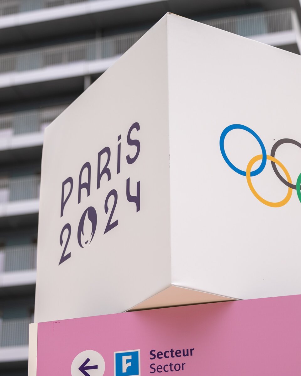 Las distintas alternativas para ver los Juegos Olímpicos París 2024 Todo está listo para que este viernes se realice la ceremonia de inauguración de los Juegos Olímpicos París 2024, y existen distintas alternativas para seguir, en vivo y en directo, sus mejores momentos.