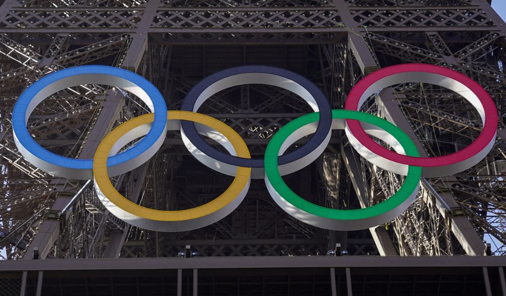Equipo olímpico israelí tendrá protección policial permanente en los Juegos El equipo olímpico israelí en los Juegos de París, que celebran este viernes su ceremonia inaugural, estarán protegidos las 24 horas del día por la policía francesa, con una "seguridad reforzada", según el Gobierno francés.