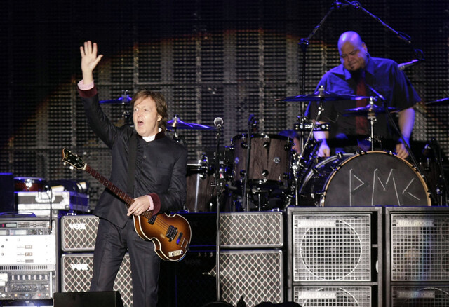 Vuelve la leyenda: Paul McCartney se presentará en el estadio El Campín El recordado integrante de la mítica banda de rock, los Beatles, Paul McCartney, anunció que se presentará en el estadio El Campín de Bogotá, el próximo 1 de noviembre.