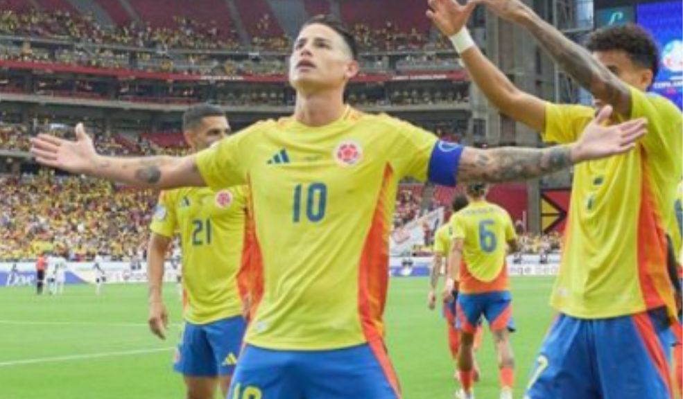 EN VIDEO: Estrellas del fútbol internacional aplauden la actuación de James Rodríguez en la Copa América El futbolista colombiano ha recibido elogios de varios de sus compañeros y excompañeros de clubes. Además, gracias a su participación en el torneo, Rodríguez rompió tres récords del certamen.