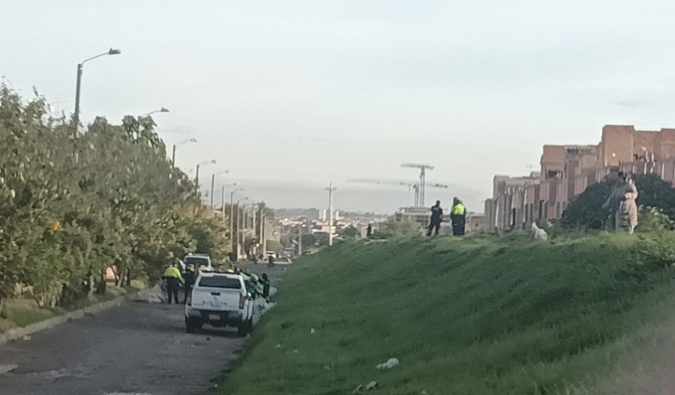 Lo que se sabe sobre hallazgo de cuerpos desmembrados en San Mateo Un macabro hallazgo se registró a tempranas horas de la mañana de este miércoles en vía pública del municipio de Soacha. En bolsas y lona un ciudadano se percató que se encontraban dos cuerpos desmembrados.