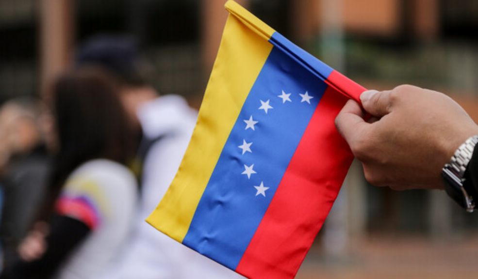 Más de 5 mil venezolanos viajaron a su país en la última semana Al menos 5.282 ciudadanos venezolanos partieron de manera regular desde Colombia rumbo a su país, entre el 20 y 27 de julio, coincidiendo con las elecciones presidenciales, que se llevarán a cabo mañana en esa nación.