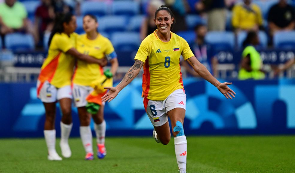 Golazo de la Selección Colombia femenina frente a Nueva Zelanda Al minuto 26 Marcela Restrepo anotó el primer gol para Colombia.