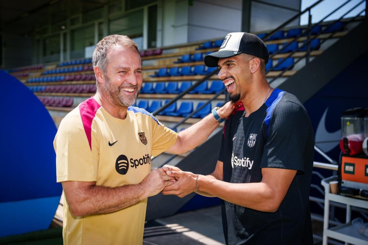 Hansi Flick será presentado el jueves como entrenador del Barcelona El entrenador alemán Hansi Flick será presentado este jueves al mediodía como nuevo entrenador del FC Barcelona, acompañado por el presidente blaugrana, Joan Laporta, pese a que ya lleva días dirigiendo la pretemporada del primer equipo blaugrana.