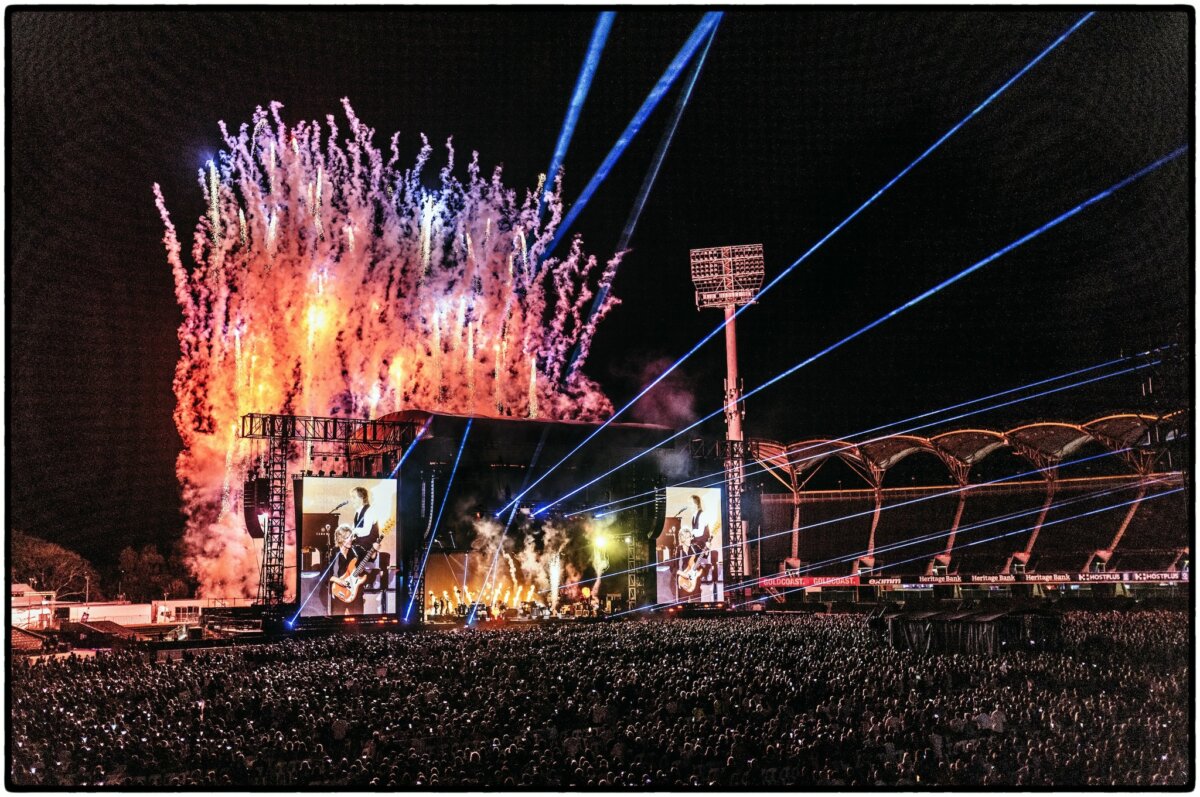 Vuelve la leyenda: Paul McCartney se presentará en el estadio El Campín El recordado integrante de la mítica banda de rock, los Beatles, Paul McCartney, anunció que se presentará en el estadio El Campín de Bogotá, el próximo 1 de noviembre.