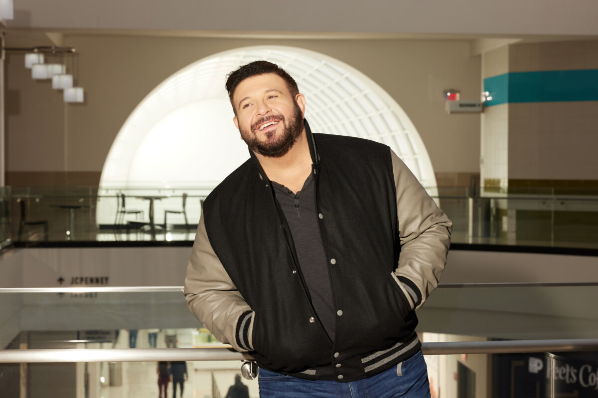 History estrena la quinta temporada de 'Gigantes de la Comida': estas son las novedades History ha lanzado la esperada quinta temporada de "Gigantes de la Comida", una serie conducida por el entusiasta de la gastronomía, Adam Richman. Esta temporada, los espectadores podrán adentrarse en las historias de los visionarios detrás de los imperios alimenticios más emblemáticos de Estados Unidos.