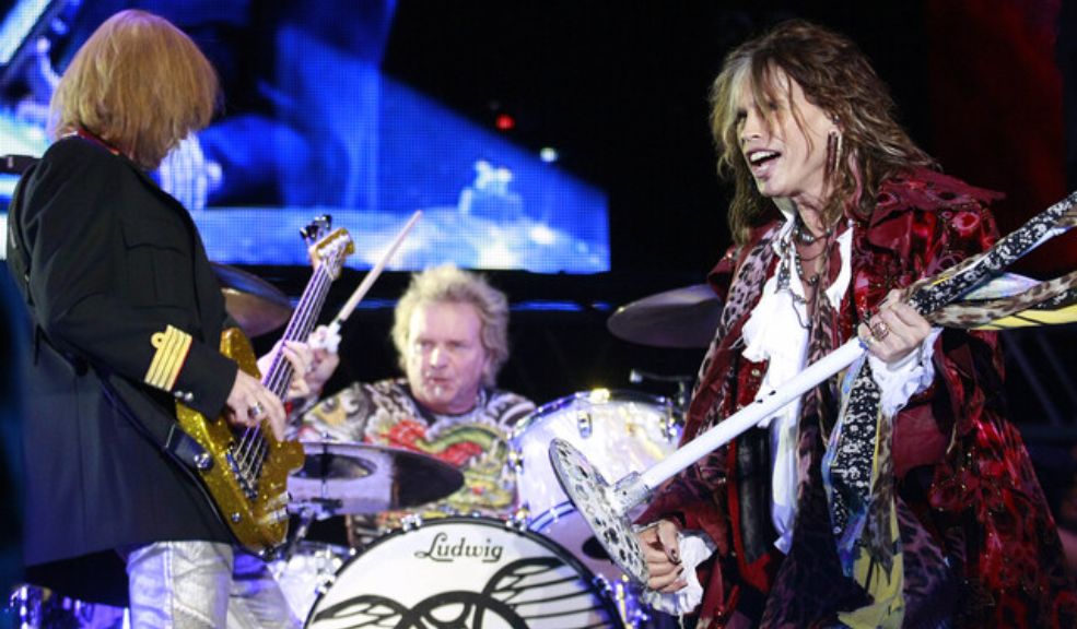 Aerosmith le dice adiós a los escenarios: ¿cuántas veces estuvieron en Colombia? En una sorpresiva decisión para sus millones de fanáticos en todo el mundo, la mítica banda de rock Aerosmith anunció su adiós definitivo de los escenarios.