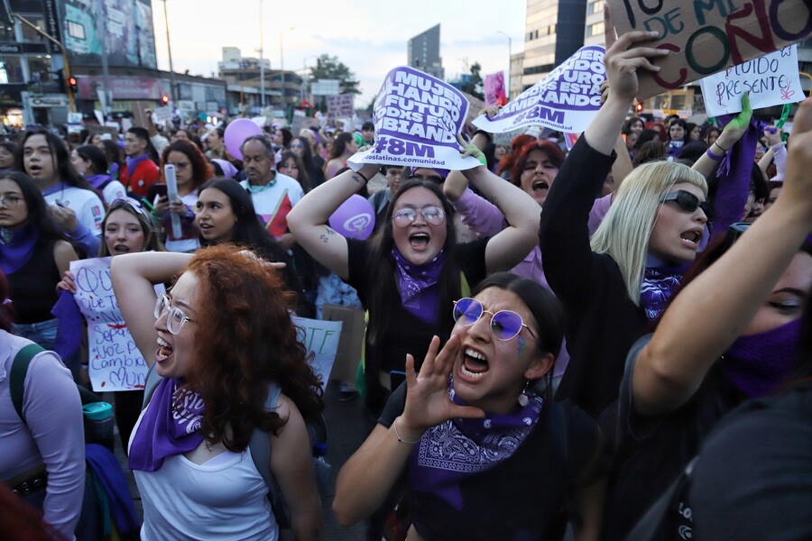 Así se vivió el estreno del documental del movimiento 'Causa Justa' por los derechos reproductivos de las mujeres El documental "La Libertad es mi Causa", que narra la lucha histórica del movimiento Causa Justa por la despenalización del aborto en Colombia, fue seleccionado para el del Festival Internacional de Cine de Derechos Humanos, el más destacado en el país.