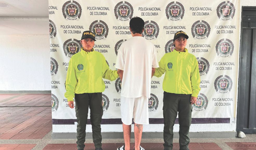 Cayó alias 'Mascarita', criminal señalado de participar en el homicidio de un menor La Policía del departamento de Cundinamarca aprehendió a un joven conocido bajo el alias de ‘Mascarita’, quien al parecer sembraba el terror en el municipio de Girardot.