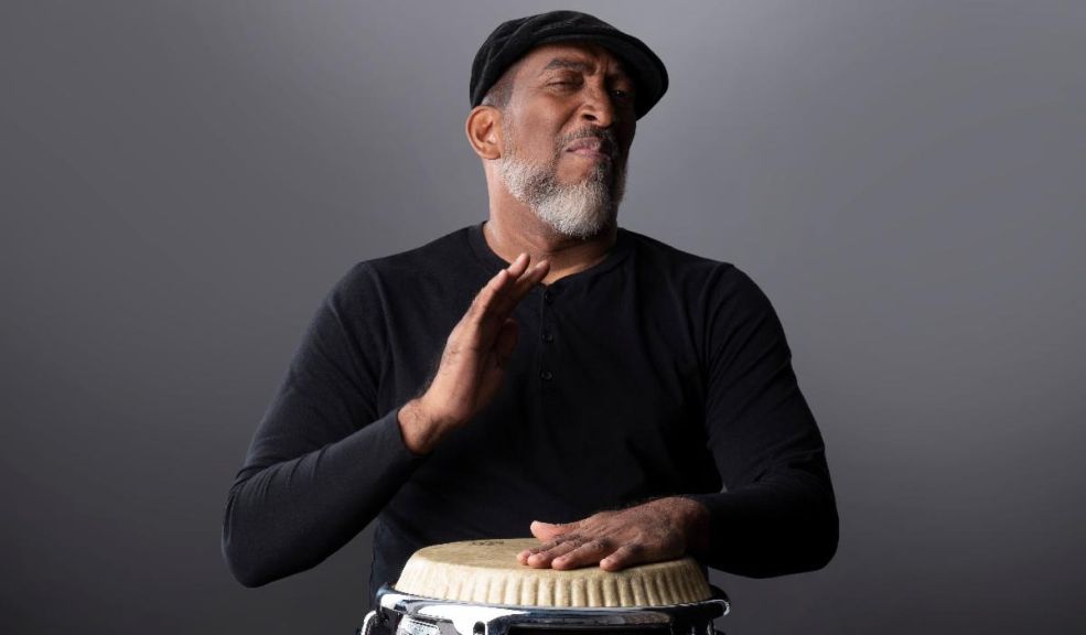 Chichí Peralta lanza su nuevo sencillo "El Meneíto" El icónico percusionista y compositor dominicano, Chichí Peralta, lanza su nuevo sencillo "El meneíto", una vibrante fusión de ritmos que anticipa el lanzamiento de su próximo álbum"Endorfina", previsto para más adelante este año.