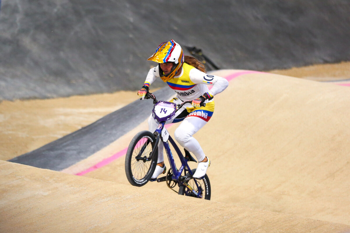 Estudio concluye que el BMX es el deporte que más lesiones causa Un nuevo análisis estadístico realizado por Casinority ha identificado los deportes olímpicos con mayor probabilidad de sufrir lesiones, concluyendo que el ciclismo de BMX es el deporte "más peligroso" en este sentido, pues más de un tercio (34,38%) de estos deportistas se lesionan durante la competición.