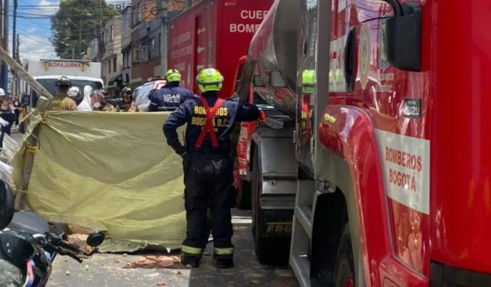 Fachada de vivienda cayó sobre una persona y la mató La tragedia ocurrió en el norte de Bogotá.