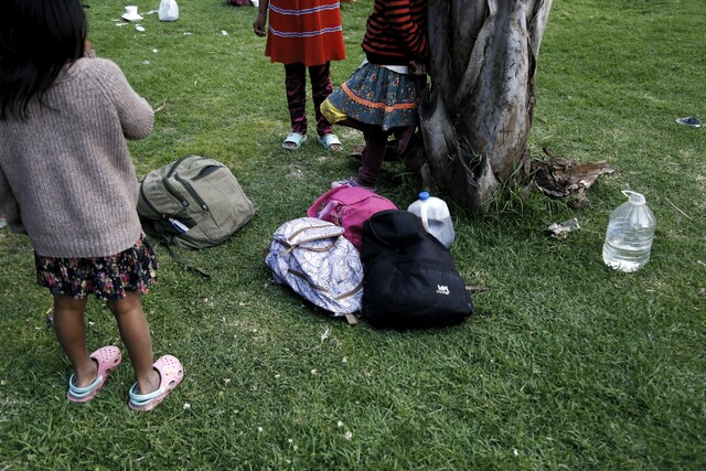 Distrito rechaza el uso del cepo como castigo para los menores de edad en el Parque Nacional Esta mañana el Gobierno Distrital descubrió que 5 menores de edad, entre ellos, una joven en embarazo, estaban siendo sometidos a un castigo en un cepo. La Alcaldía de Bogotá rechazó este tipo de torturas para menores de edad.