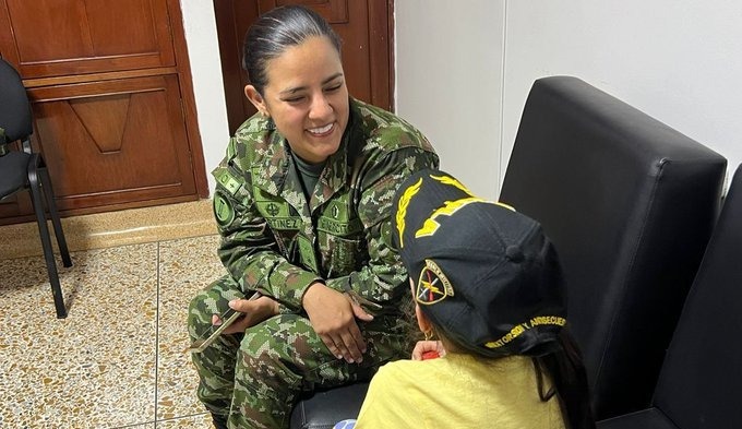 Rescatan a niña que había sido secuestrada en Bogotá El rescate de la niña se llevó a cabo en el municipio de Chinácota, ubicado en el departamento de Norte de Santander, donde también fue capturada una persona que presuntamente estaría involucrada en el secuestro.