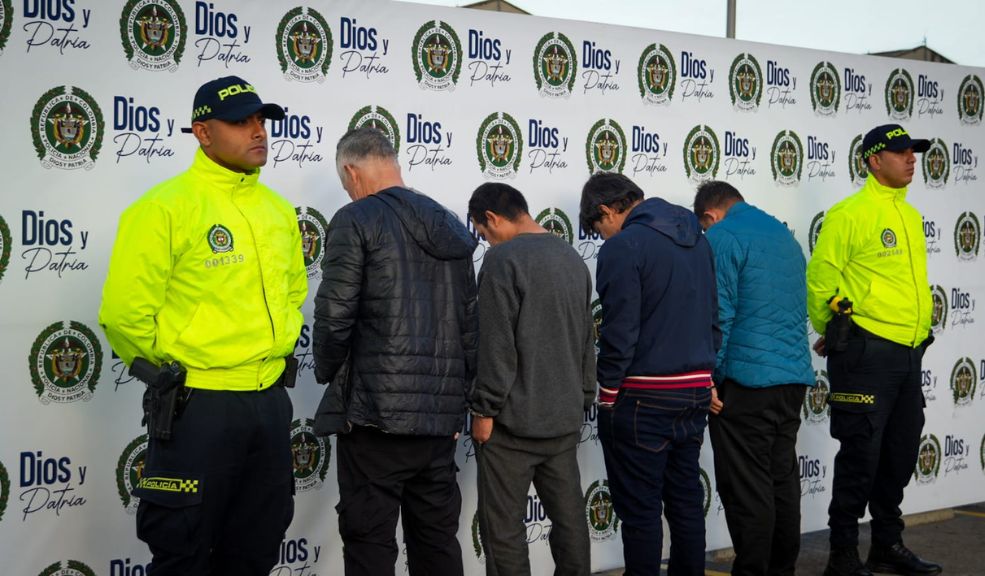 Duro golpe contra los criminales en julio: se desarticularon bandas y realizaron importantes capturas El trabajo conjunto entre la Secretaría de Seguridad, Convivencia y Justicia, la Policía Metropolitana de Bogotá y la Fiscalía, entre otros organismos, permitieron obtener importantes resultados en julio en la lucha contra la criminalidad en la capital.