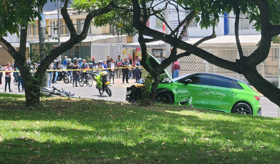 ¿Qué condena podría pagar el conductor que arrolló a ladrón en Engativá? Tras arrollar a dos ladrones que acababan de robarlo y provocar la muerte de uno de ellos en Engativá, el conductor del vehículo incurrió en un delito. Q'HUBO consultó a un experto para conocer las consecuencias legales que podría afrontar el ciudadano.