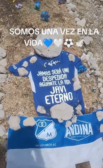 Así se ve la tumba del hincha de millonarios que recibió la eutanasia: hay conmovedor mensaje Por medio de redes sociales, los internautas compartieron cómo luce la tumba de Javier Acosta.