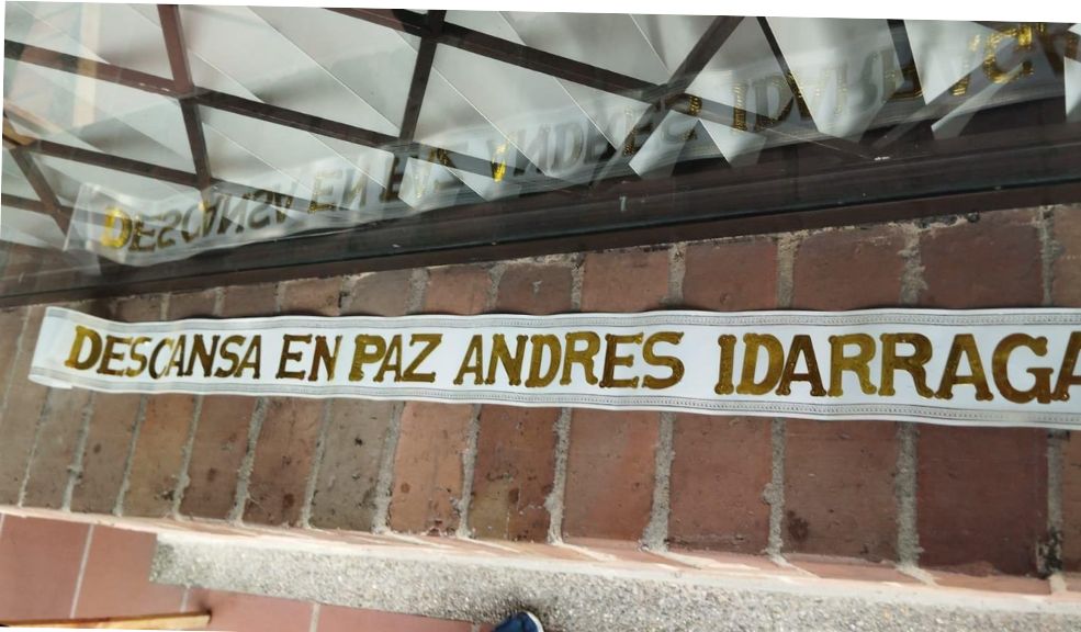 "Descansa en paz": con este mensaje le enviaron corona fúnebre al secretario de Transparencia El Gobierno rechazó enérgicamente este martes las amenazas de muerte contra el secretario de Transparencia, Andrés Idárraga, quien, según informaron fuentes oficiales.