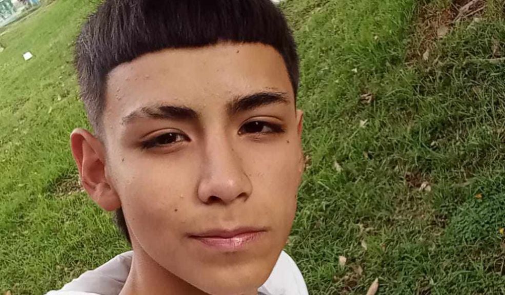 Dejan libres a presuntos asesinos de Andrés Felipe: el joven fue agredido en medio de hurto Como era de esperarse, esto ha generado una enorme indignación entre los familiares de Andrés, un joven de tan solo 16 años que murió defendiendo a dos amigos de un robo a mano armada.El homicidio ocurrió en el barrio Taborá (Engativá) en la madrugada del pasado 28 de enero, cuando Andrés se encontraba a tan solo diez minutos de su casa, ubicada en la calle 72B con carrera 80.