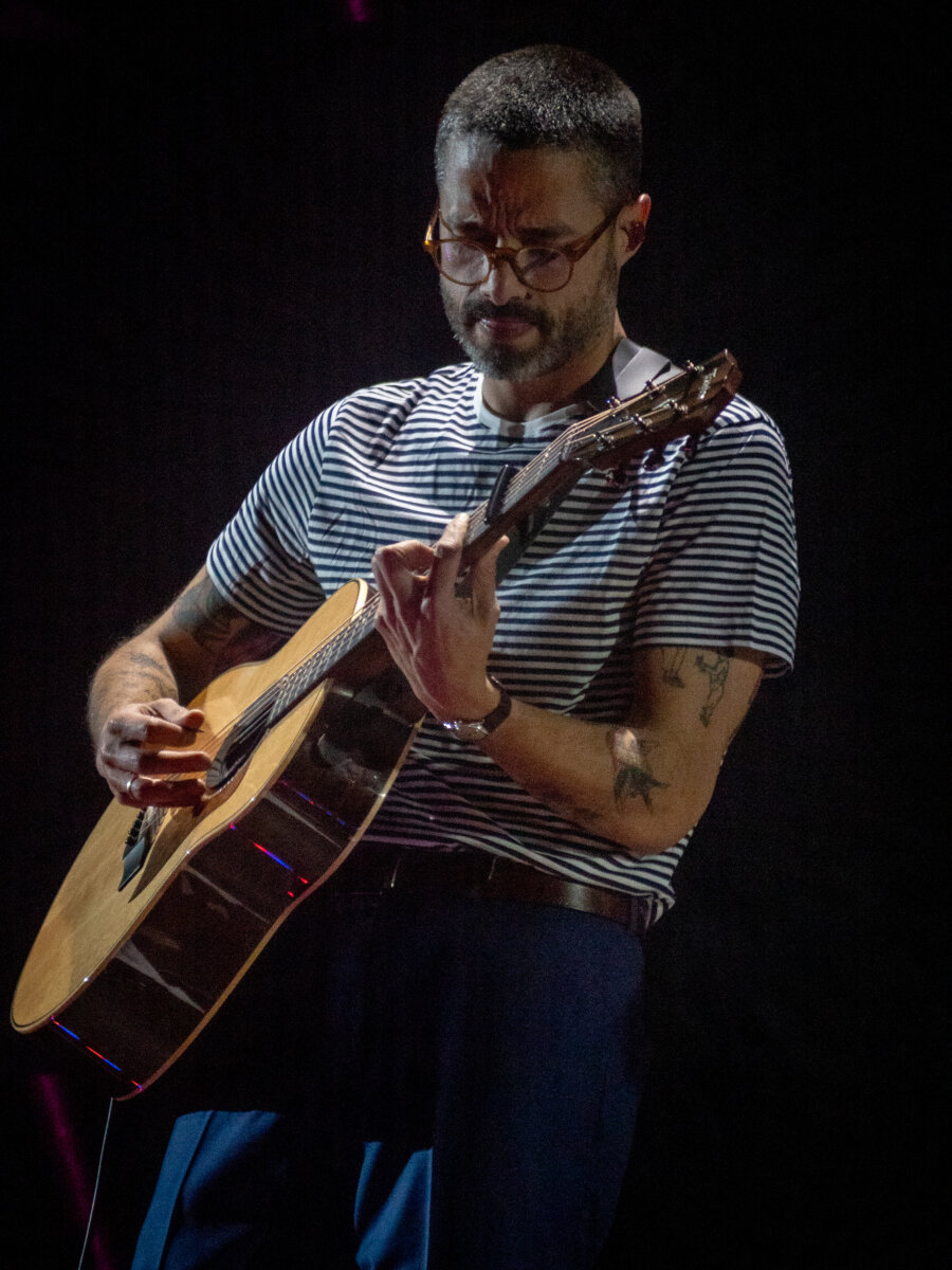 Diamante Eléctrico se tomó Bogotá por una noche para dar un show inolvidable Diamante Eléctrico llenó el Chamorro City Hall y puso a bailar a toda la capital en su tan esperado show: 'Una noche en Bogotá'.