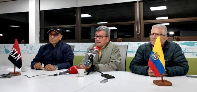 ELN afirma que el presidente Petro incumplió acuerdos en los diálogos de paz El comandante del ELN, Antonio García, criticó al presidente, Gustavo Petro, por lo que considera un incumplimiento de los acuerdos que habían permitido avanzar en el proceso de paz entre ambas partes.