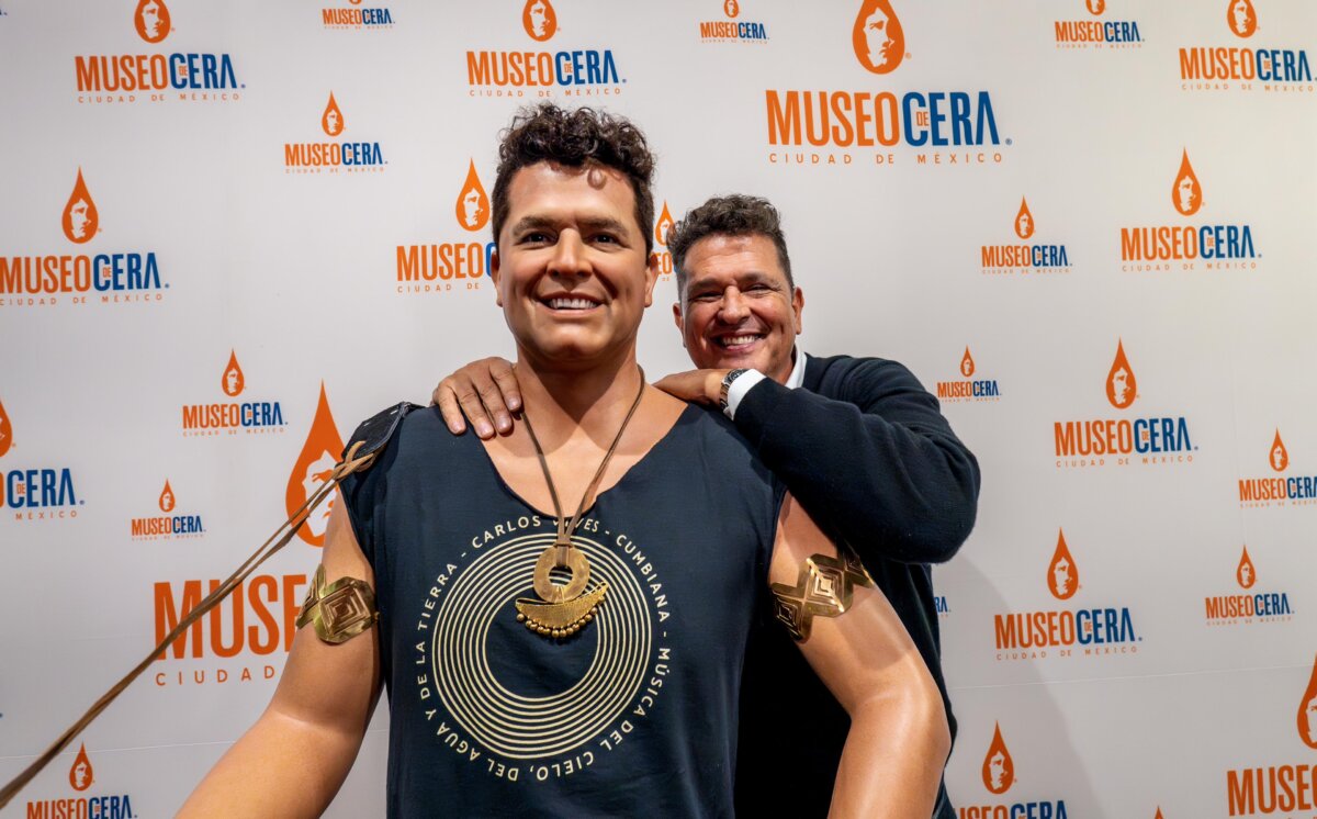 Le hacen escultura de cera a Carlos Vives en México El cantante samario Carlos Vives sigue recorriendo el mundo con mucho éxito y recibiendo distintos homenajes en diferentes países, como el que le acaban de hacerle en México.