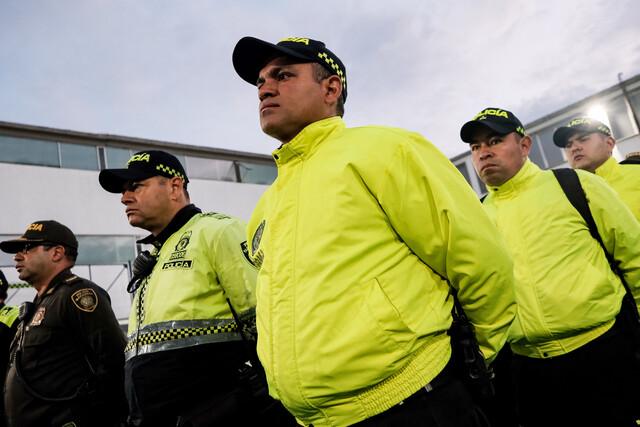 Más de 3.500 policías garantizarán la seguridad este fin de semana de Amor y Amistad Con el objetivo de garantizar una celebración segura y pacífica durante el fin de semana de Amor y Amistad, la Policía de Bogotá ha dispuesto un dispositivo de seguridad especial que contará con más de 3.500 uniformados.