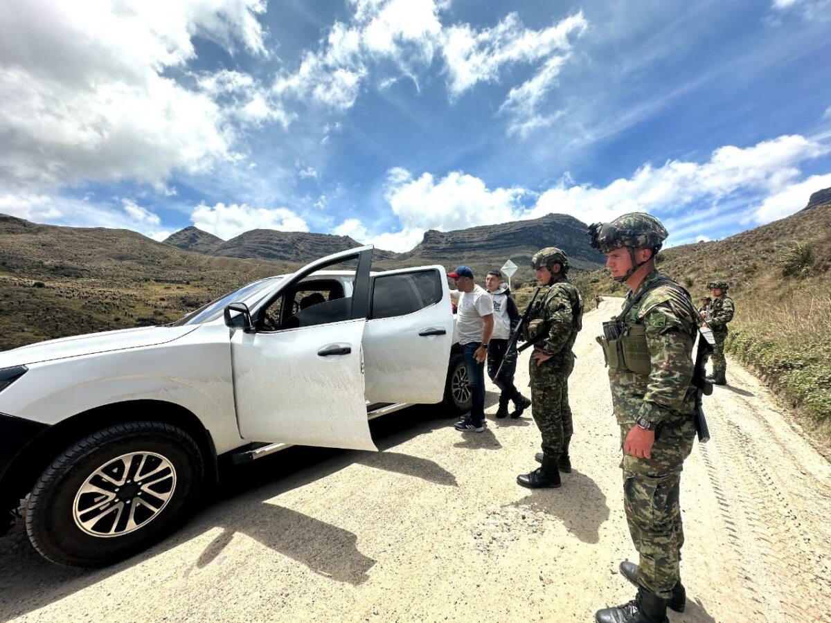 Segunda Marquetalia admite su presencia en Sumapaz: Ejército reforzará la seguridad Aunque la Segunda Marquetalia confirmó su presencia en la localidad de Sumapaz, negó intimidar a la comunidad o hacer retener ilegales.