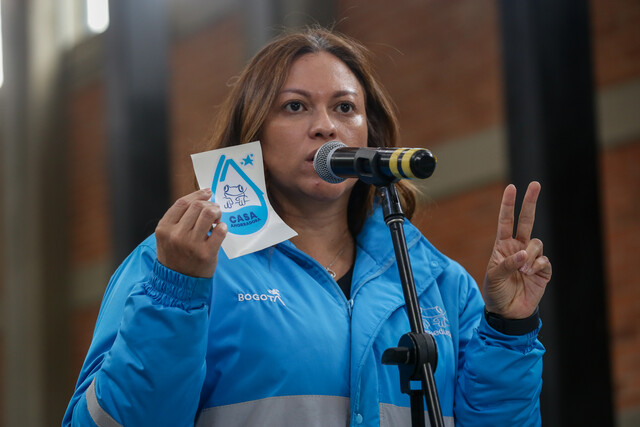 Este es el calendario de racionamiento de agua para el mes de octubre El alcalde de Bogotá, Carlos Fernando Galán, anunció que habrá cambios en el racionamiento de agua. La media volverá cada 9 días, es decir, semanalmente, como se había manejado.