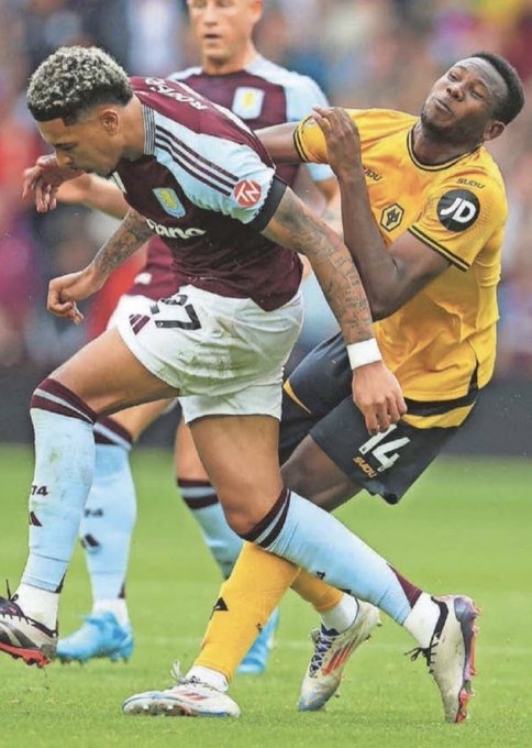 Yerson Mosquera se retira de la Selección Colombia por grave lesión El Wolverhampton, su equipo en la Premier League, anunció que Yerson Mosquera presenta lesiones en el ligamento colateral medial y el ligamento cruzado anterior, lo que le exigirá someterse a una cirugía en las próximas semanas.